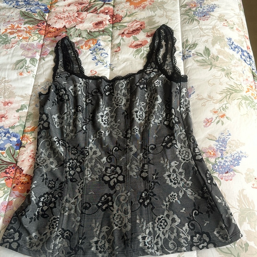 *Black and gray flowered camisole with lace